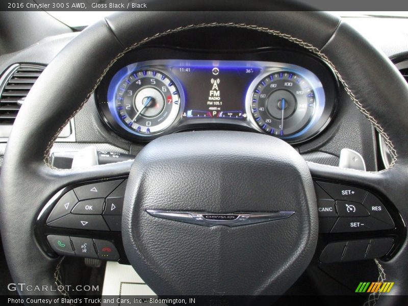 Gloss Black / Black 2016 Chrysler 300 S AWD