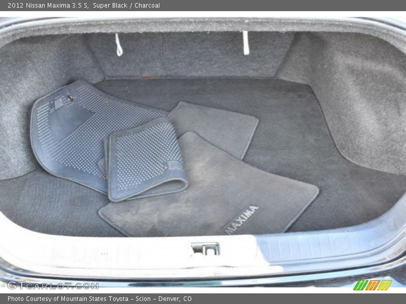 Super Black / Charcoal 2012 Nissan Maxima 3.5 S