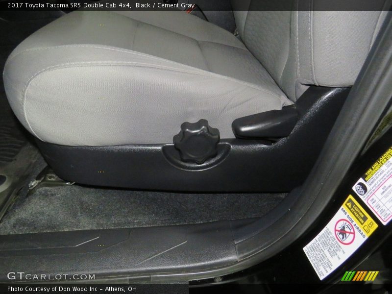 Black / Cement Gray 2017 Toyota Tacoma SR5 Double Cab 4x4