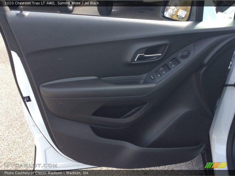 Summit White / Jet Black 2020 Chevrolet Trax LT AWD