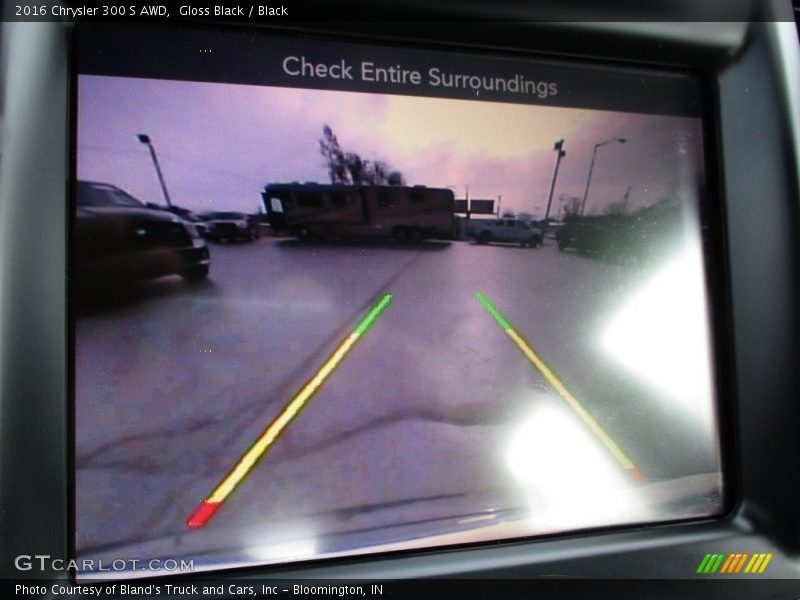 Gloss Black / Black 2016 Chrysler 300 S AWD