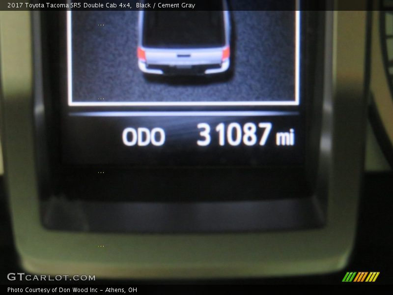 Black / Cement Gray 2017 Toyota Tacoma SR5 Double Cab 4x4