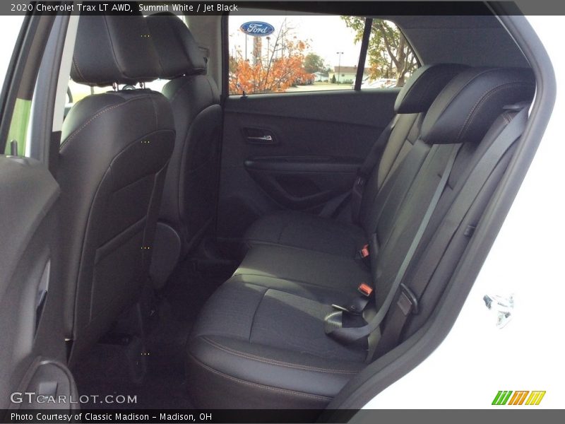 Summit White / Jet Black 2020 Chevrolet Trax LT AWD