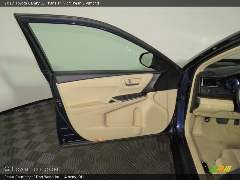 Parisian Night Pearl / Almond 2017 Toyota Camry LE