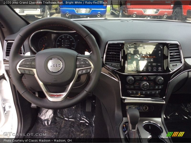 Bright White / Ruby Red/Black 2020 Jeep Grand Cherokee Trailhawk 4x4