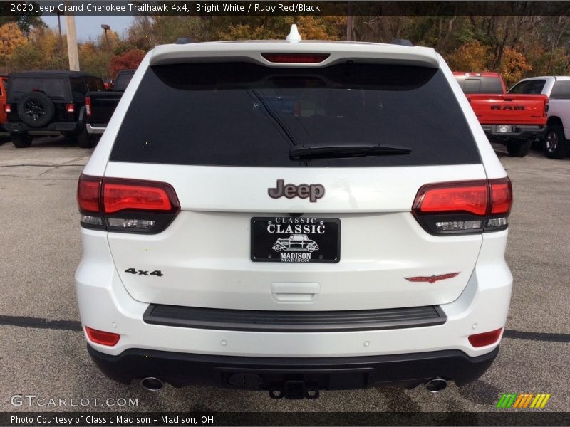 Bright White / Ruby Red/Black 2020 Jeep Grand Cherokee Trailhawk 4x4