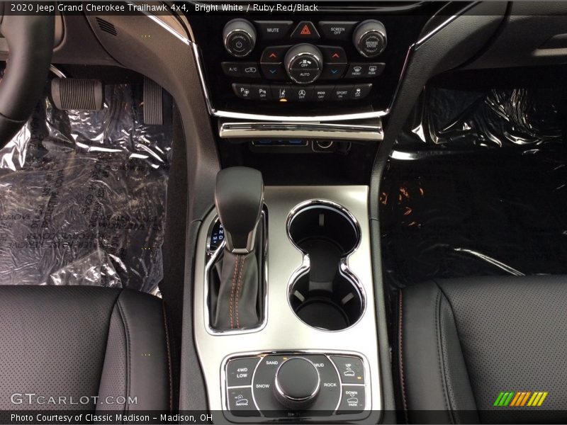  2020 Grand Cherokee Trailhawk 4x4 8 Speed Automatic Shifter