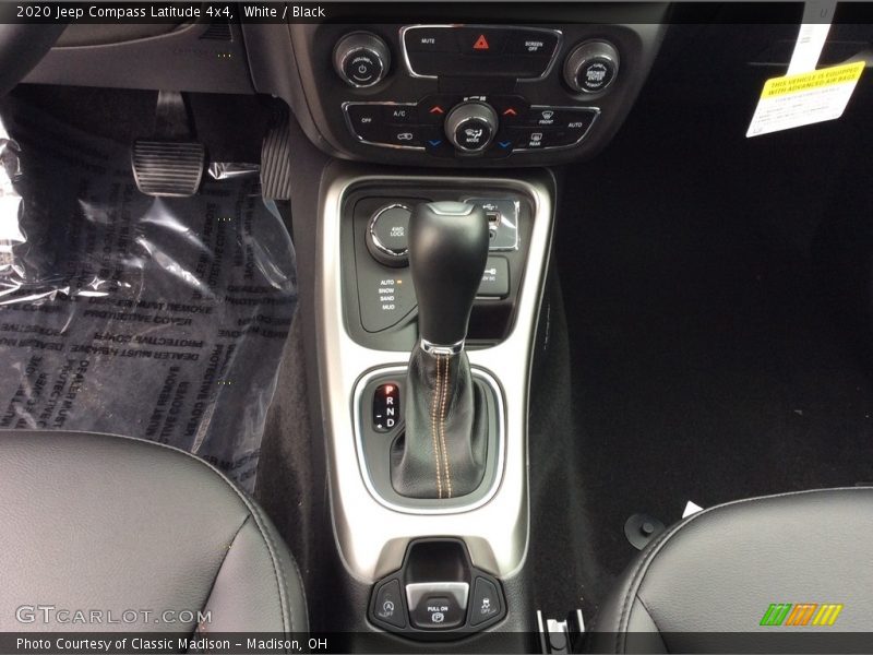 White / Black 2020 Jeep Compass Latitude 4x4
