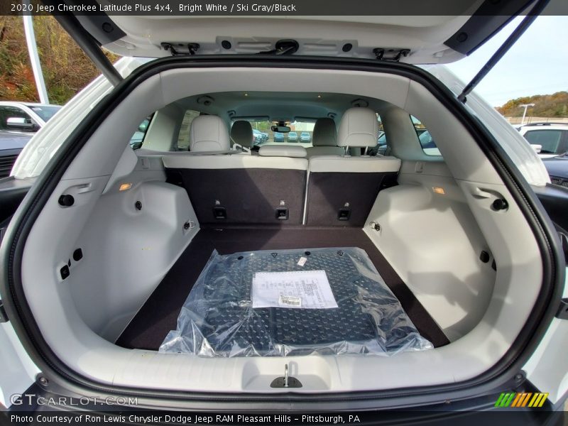 Bright White / Ski Gray/Black 2020 Jeep Cherokee Latitude Plus 4x4