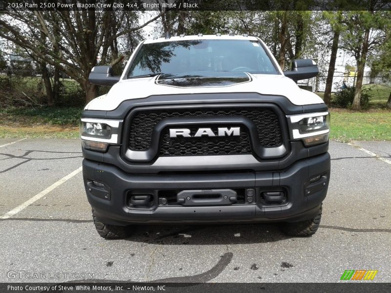 Bright White / Black 2019 Ram 2500 Power Wagon Crew Cab 4x4