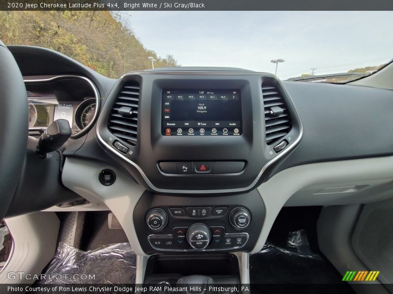 Bright White / Ski Gray/Black 2020 Jeep Cherokee Latitude Plus 4x4