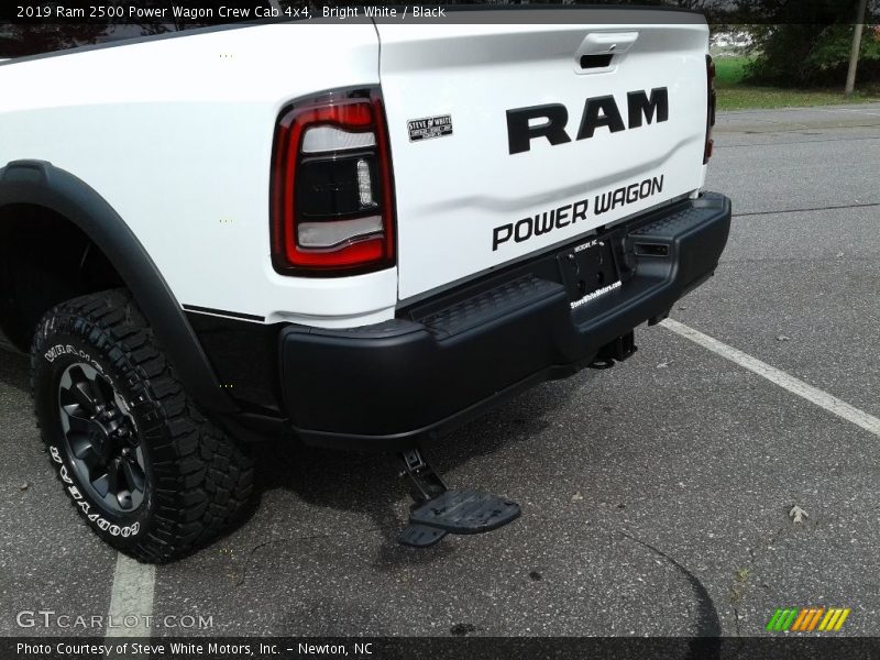 Bright White / Black 2019 Ram 2500 Power Wagon Crew Cab 4x4