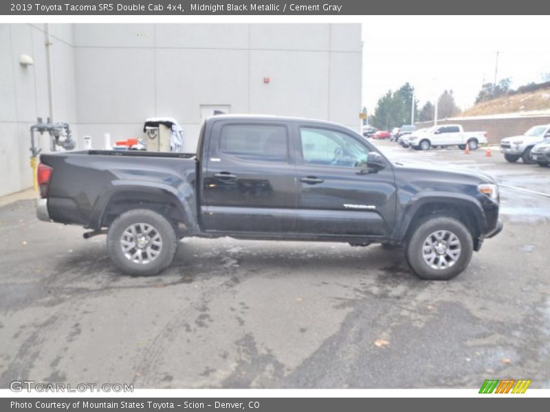 Midnight Black Metallic / Cement Gray 2019 Toyota Tacoma SR5 Double Cab 4x4