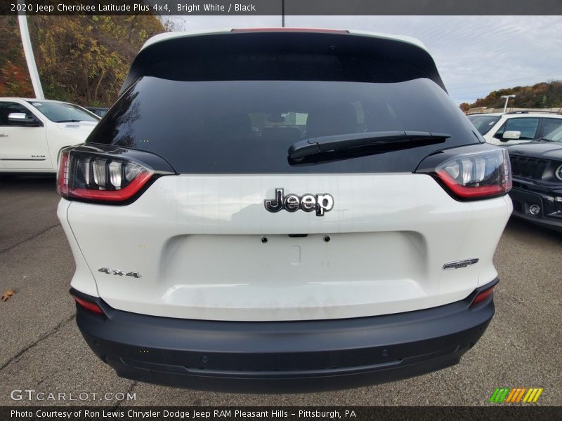 Bright White / Black 2020 Jeep Cherokee Latitude Plus 4x4