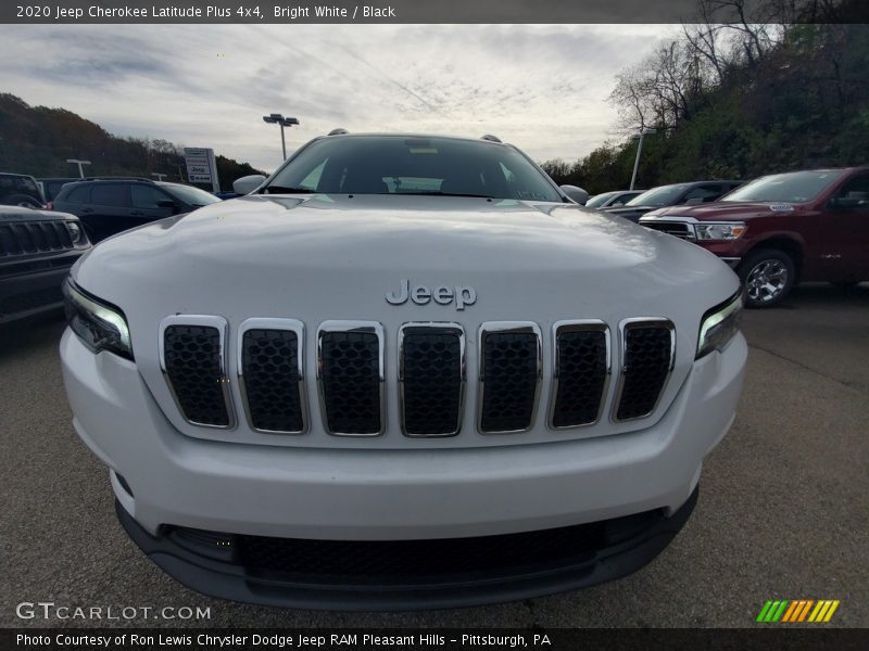 Bright White / Black 2020 Jeep Cherokee Latitude Plus 4x4