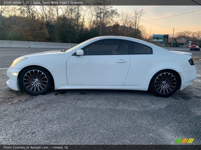 Ivory White Pearl / Graphite 2006 Infiniti G 35 Coupe