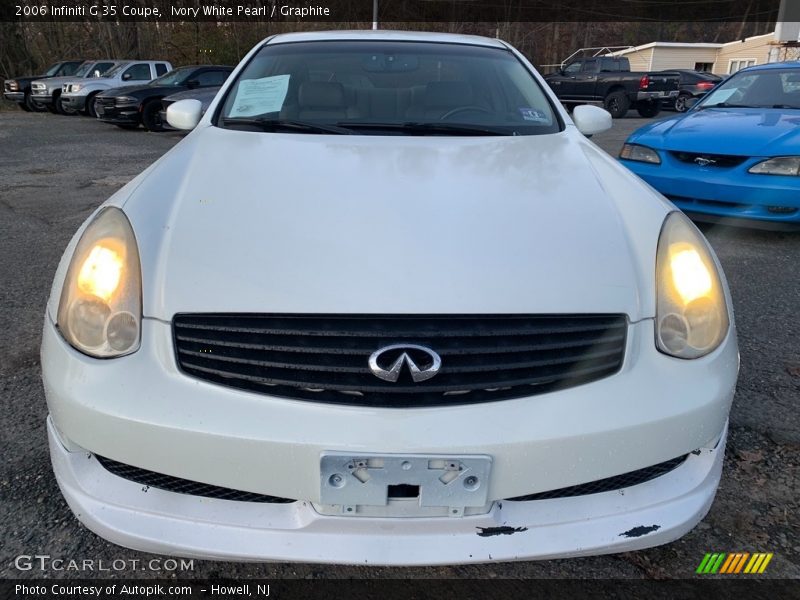 Ivory White Pearl / Graphite 2006 Infiniti G 35 Coupe