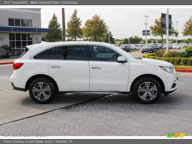 White Diamond Pearl / Parchment 2017 Acura MDX