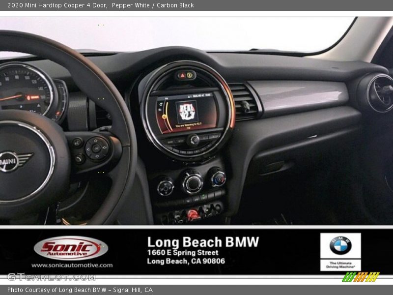 Pepper White / Carbon Black 2020 Mini Hardtop Cooper 4 Door