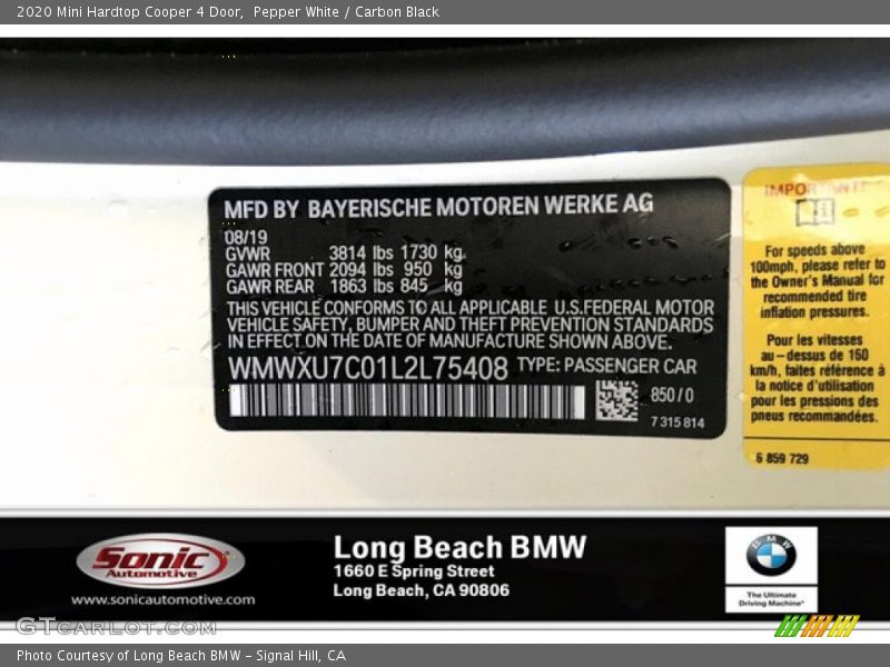 Pepper White / Carbon Black 2020 Mini Hardtop Cooper 4 Door