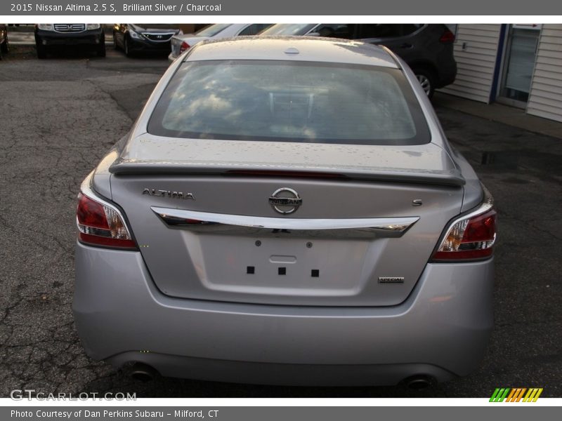 Brilliant Silver / Charcoal 2015 Nissan Altima 2.5 S