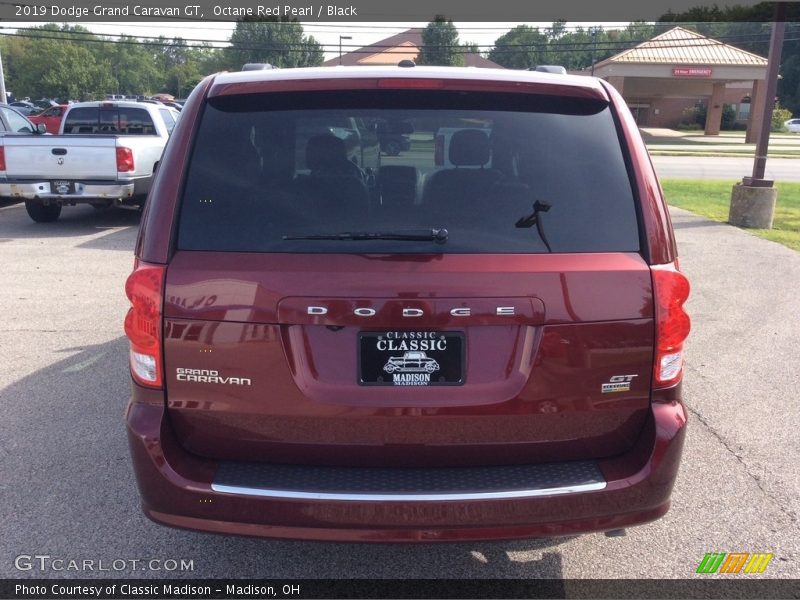 Octane Red Pearl / Black 2019 Dodge Grand Caravan GT