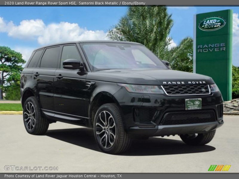 Front 3/4 View of 2020 Range Rover Sport HSE