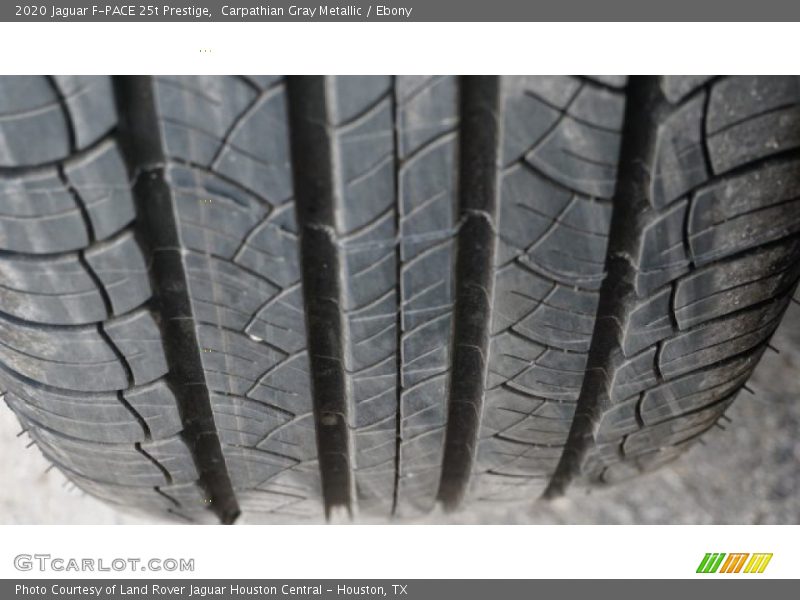 Carpathian Gray Metallic / Ebony 2020 Jaguar F-PACE 25t Prestige
