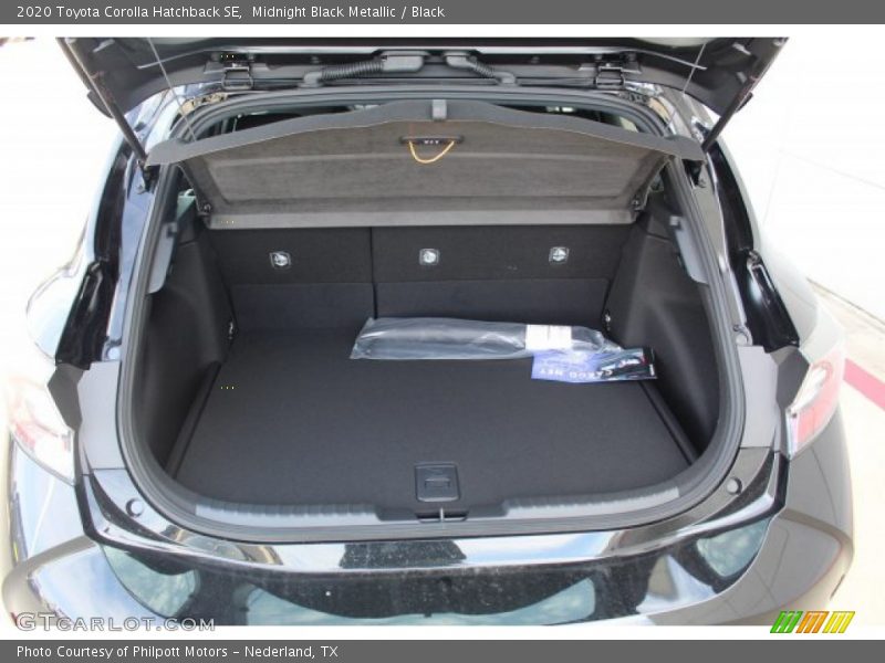  2020 Corolla Hatchback SE Trunk