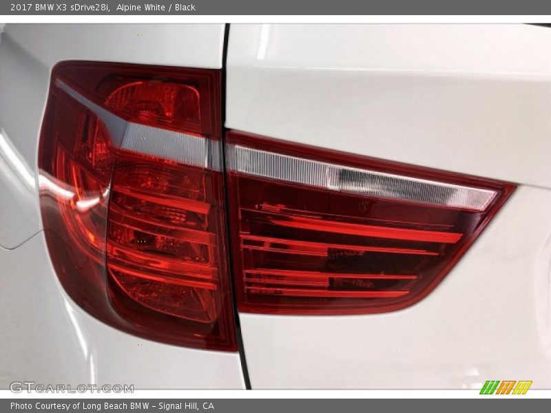 Alpine White / Black 2017 BMW X3 sDrive28i