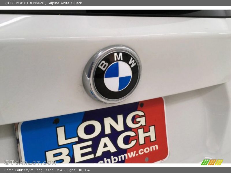 Alpine White / Black 2017 BMW X3 sDrive28i