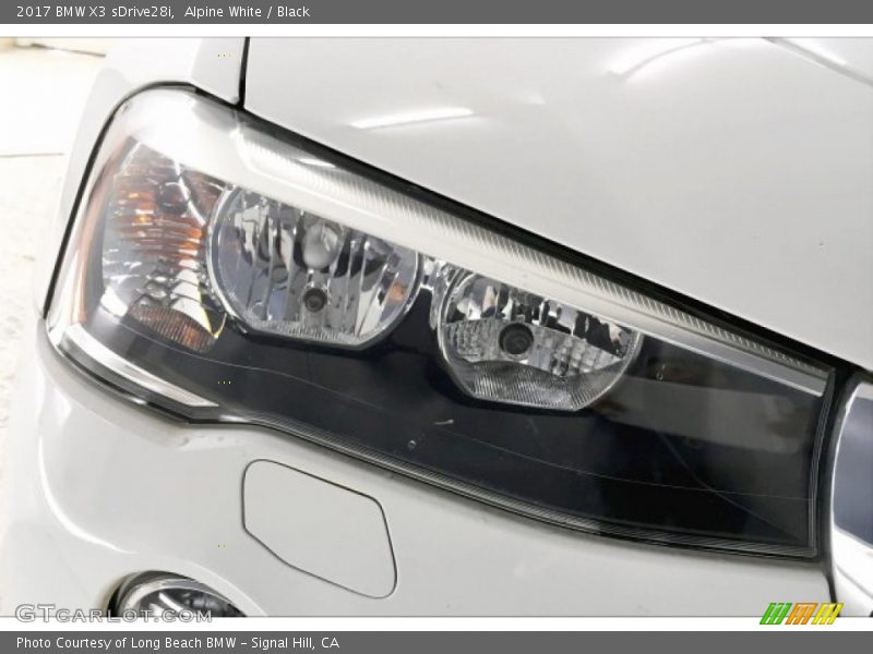 Alpine White / Black 2017 BMW X3 sDrive28i