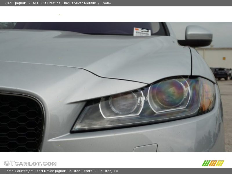 Indus Silver Metallic / Ebony 2020 Jaguar F-PACE 25t Prestige