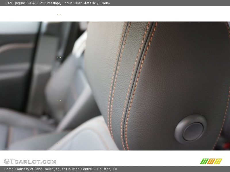 Indus Silver Metallic / Ebony 2020 Jaguar F-PACE 25t Prestige