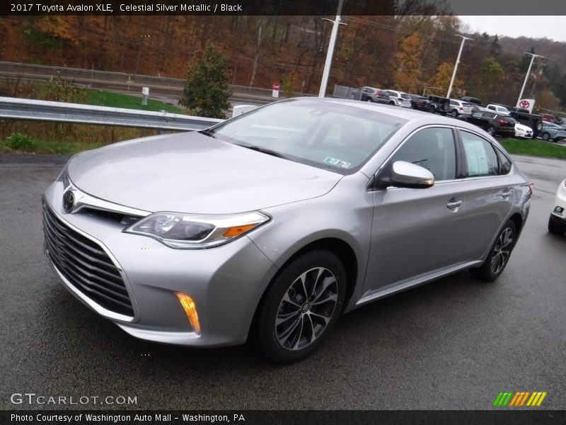 Front 3/4 View of 2017 Avalon XLE
