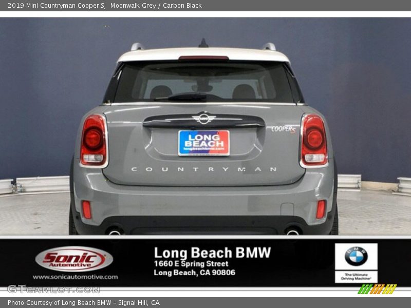 Moonwalk Grey / Carbon Black 2019 Mini Countryman Cooper S