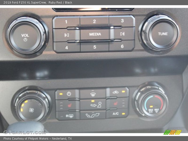 Ruby Red / Black 2019 Ford F150 XL SuperCrew