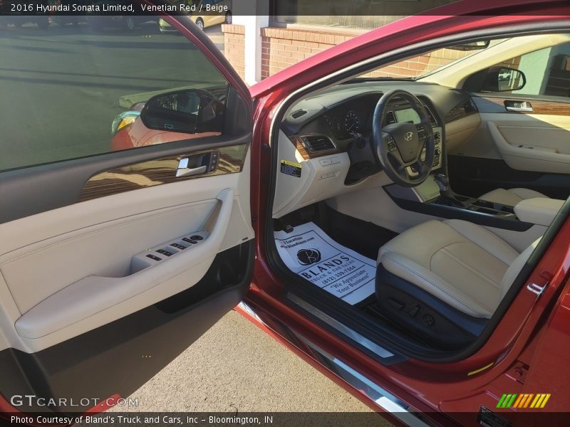 Venetian Red / Beige 2016 Hyundai Sonata Limited