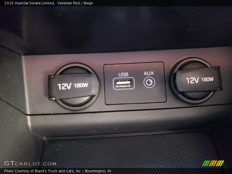 Venetian Red / Beige 2016 Hyundai Sonata Limited