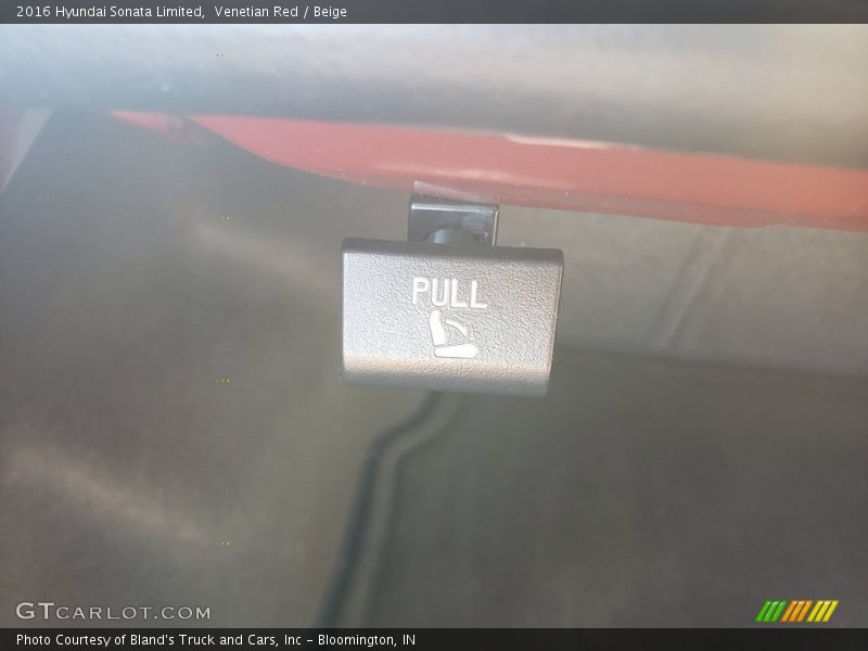 Venetian Red / Beige 2016 Hyundai Sonata Limited