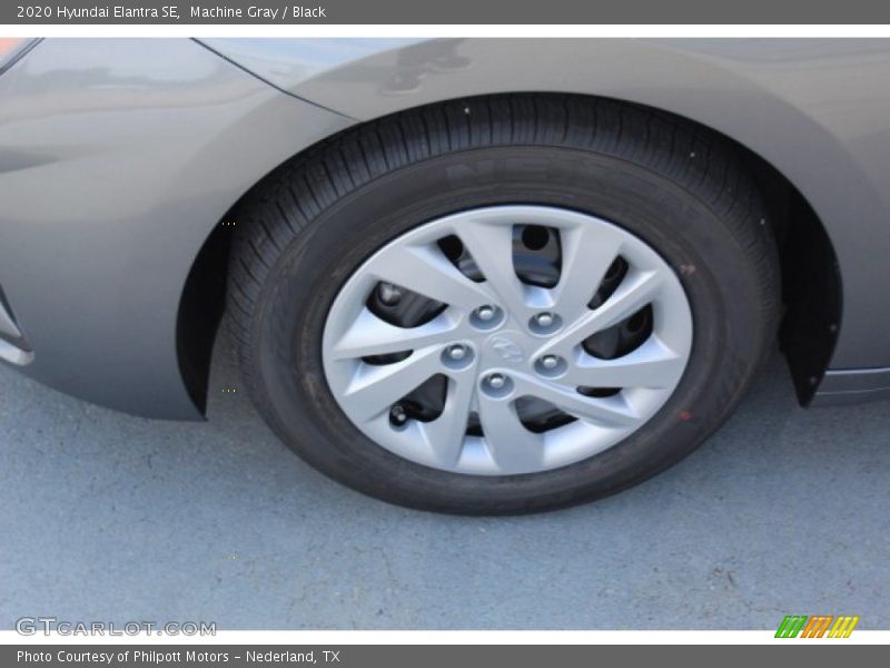 Machine Gray / Black 2020 Hyundai Elantra SE