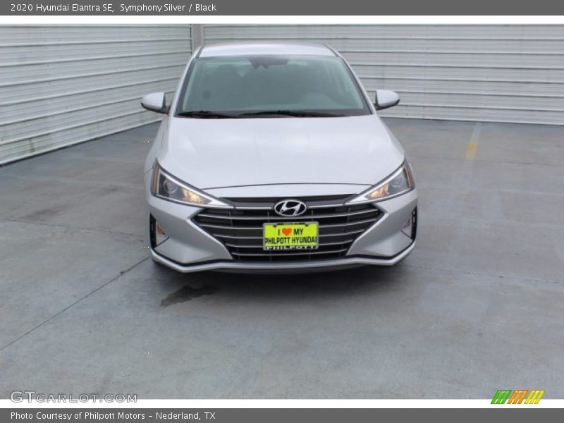 Symphony Silver / Black 2020 Hyundai Elantra SE