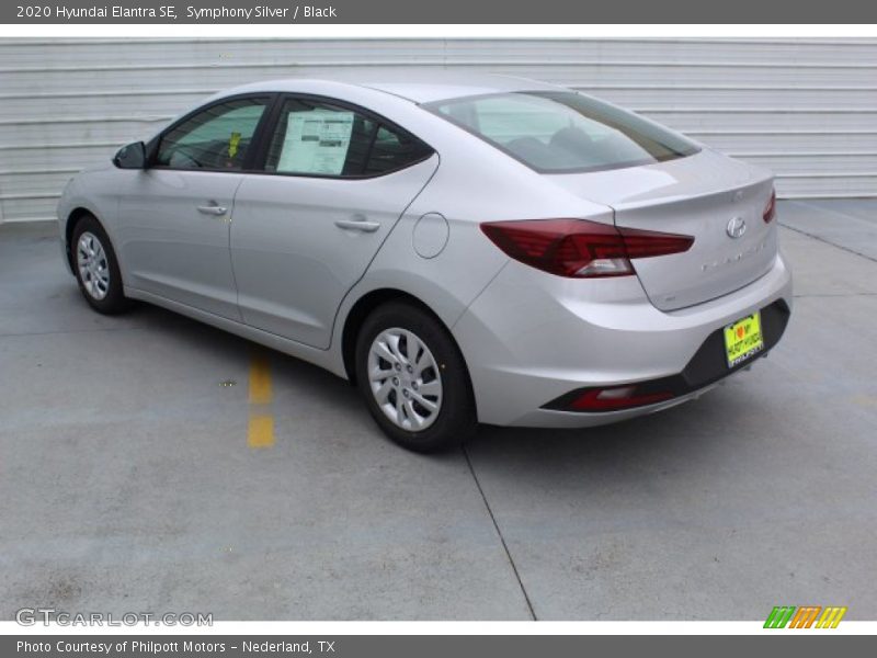 Symphony Silver / Black 2020 Hyundai Elantra SE