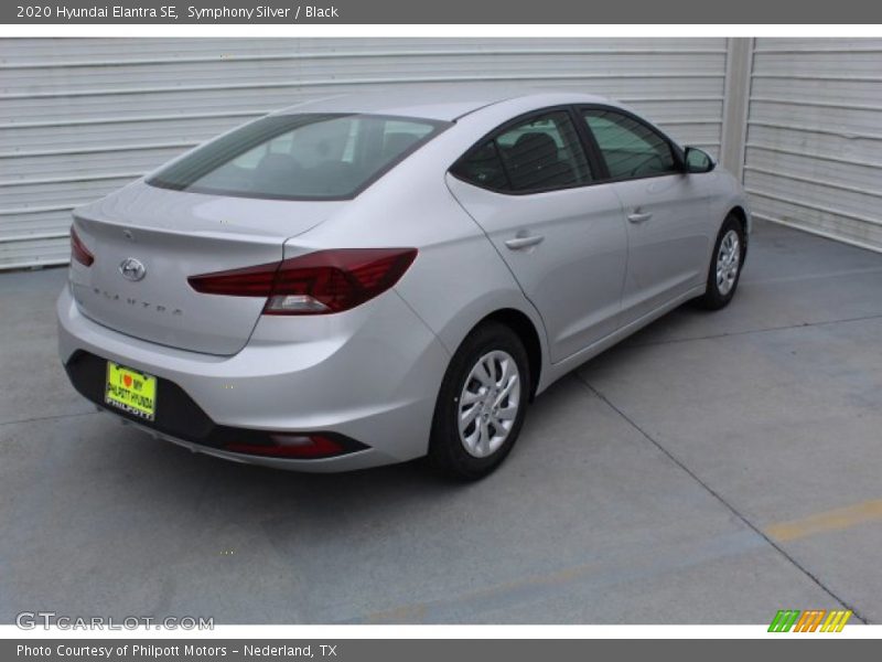 Symphony Silver / Black 2020 Hyundai Elantra SE