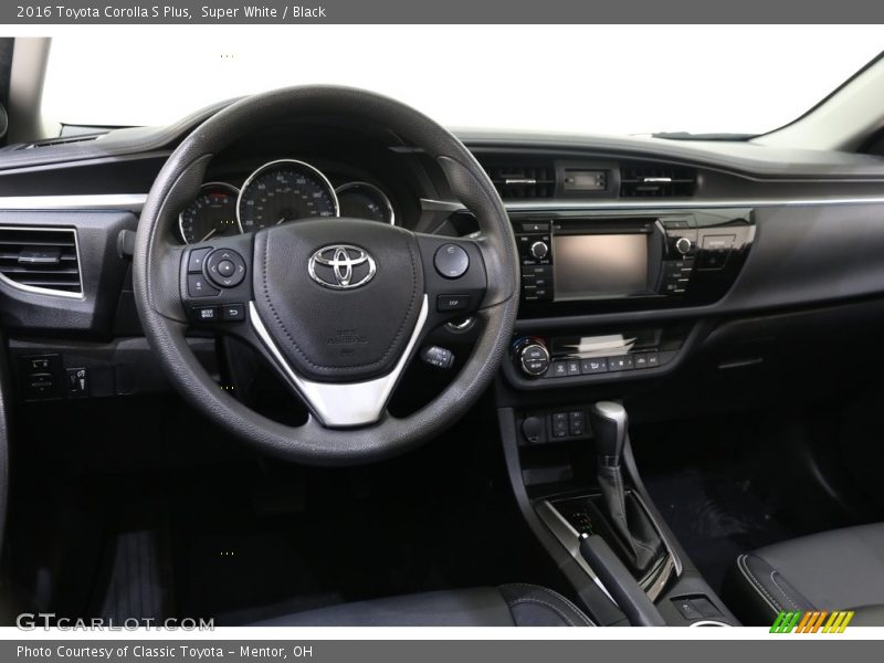 Super White / Black 2016 Toyota Corolla S Plus