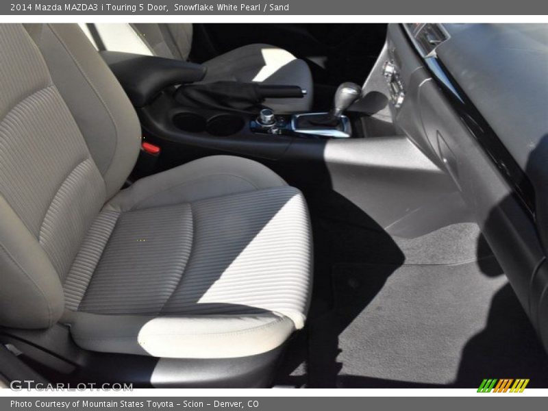 Snowflake White Pearl / Sand 2014 Mazda MAZDA3 i Touring 5 Door