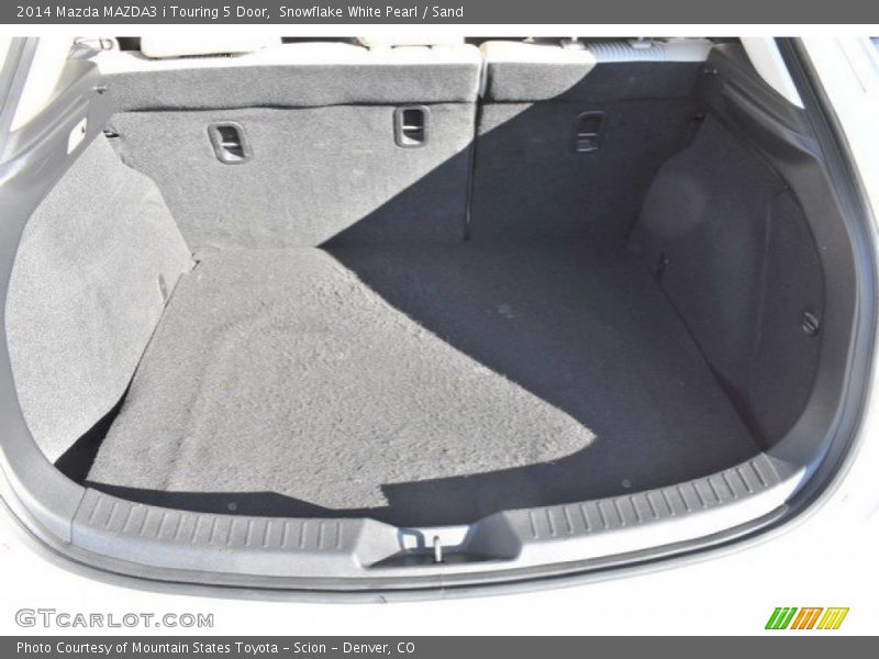 Snowflake White Pearl / Sand 2014 Mazda MAZDA3 i Touring 5 Door