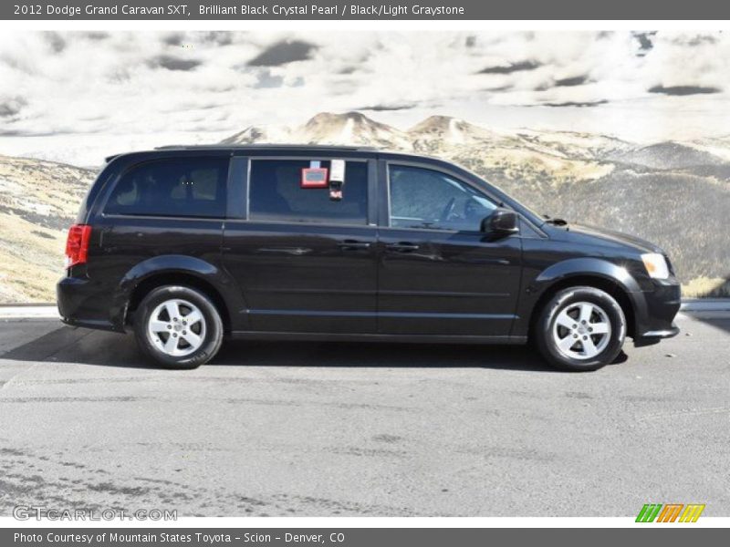 Brilliant Black Crystal Pearl / Black/Light Graystone 2012 Dodge Grand Caravan SXT