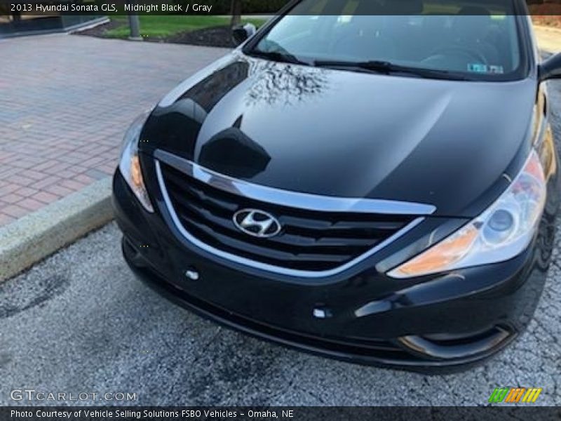 Midnight Black / Gray 2013 Hyundai Sonata GLS