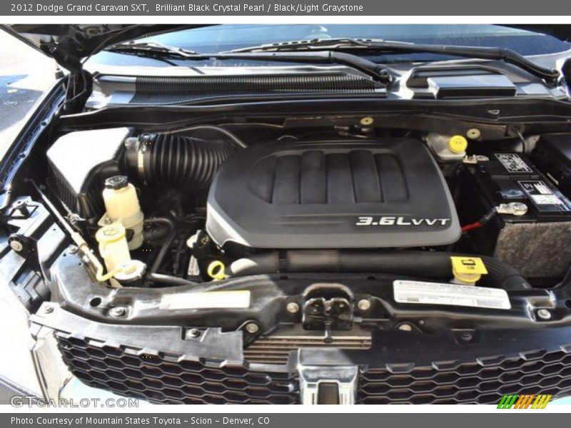 Brilliant Black Crystal Pearl / Black/Light Graystone 2012 Dodge Grand Caravan SXT